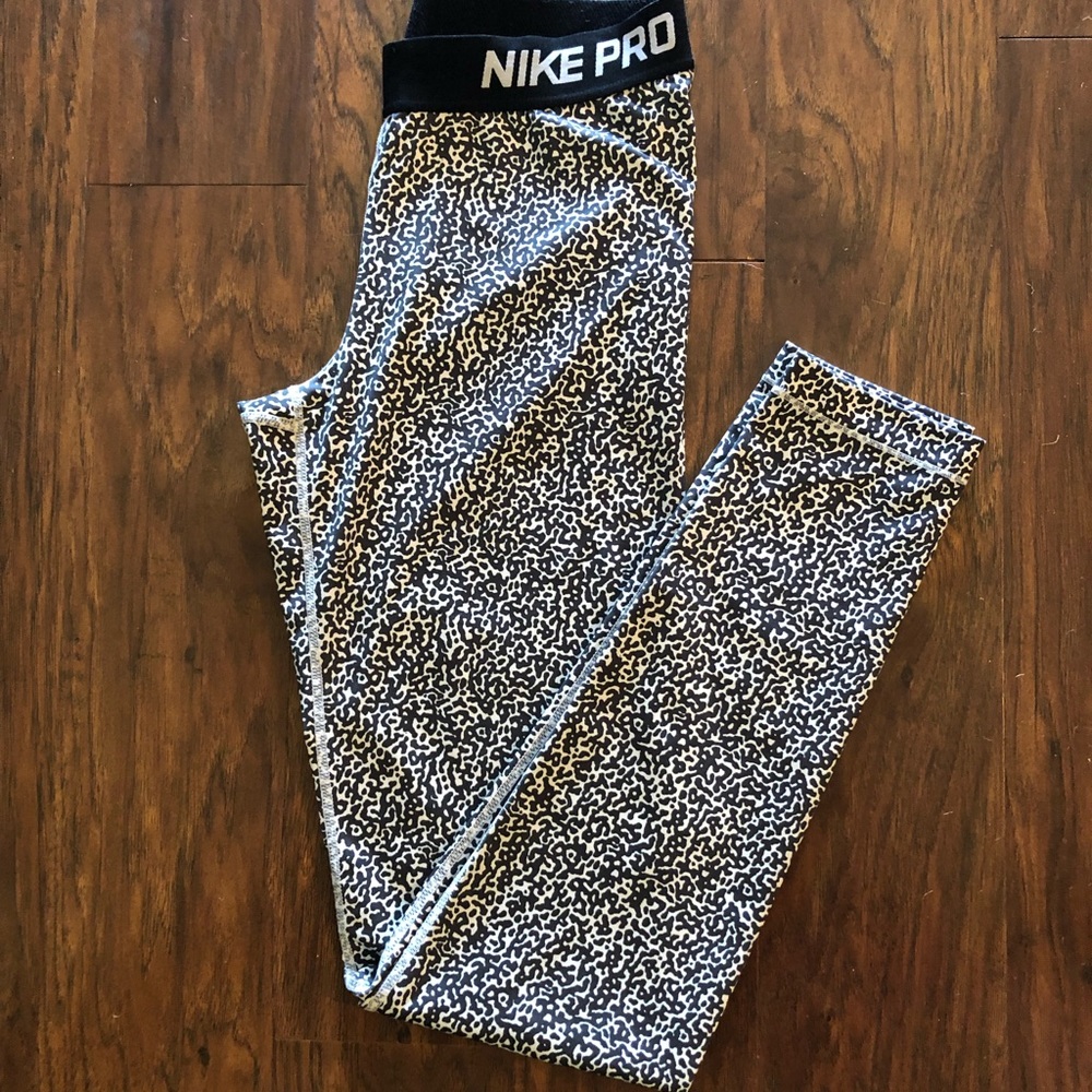 Nike pro leggings
